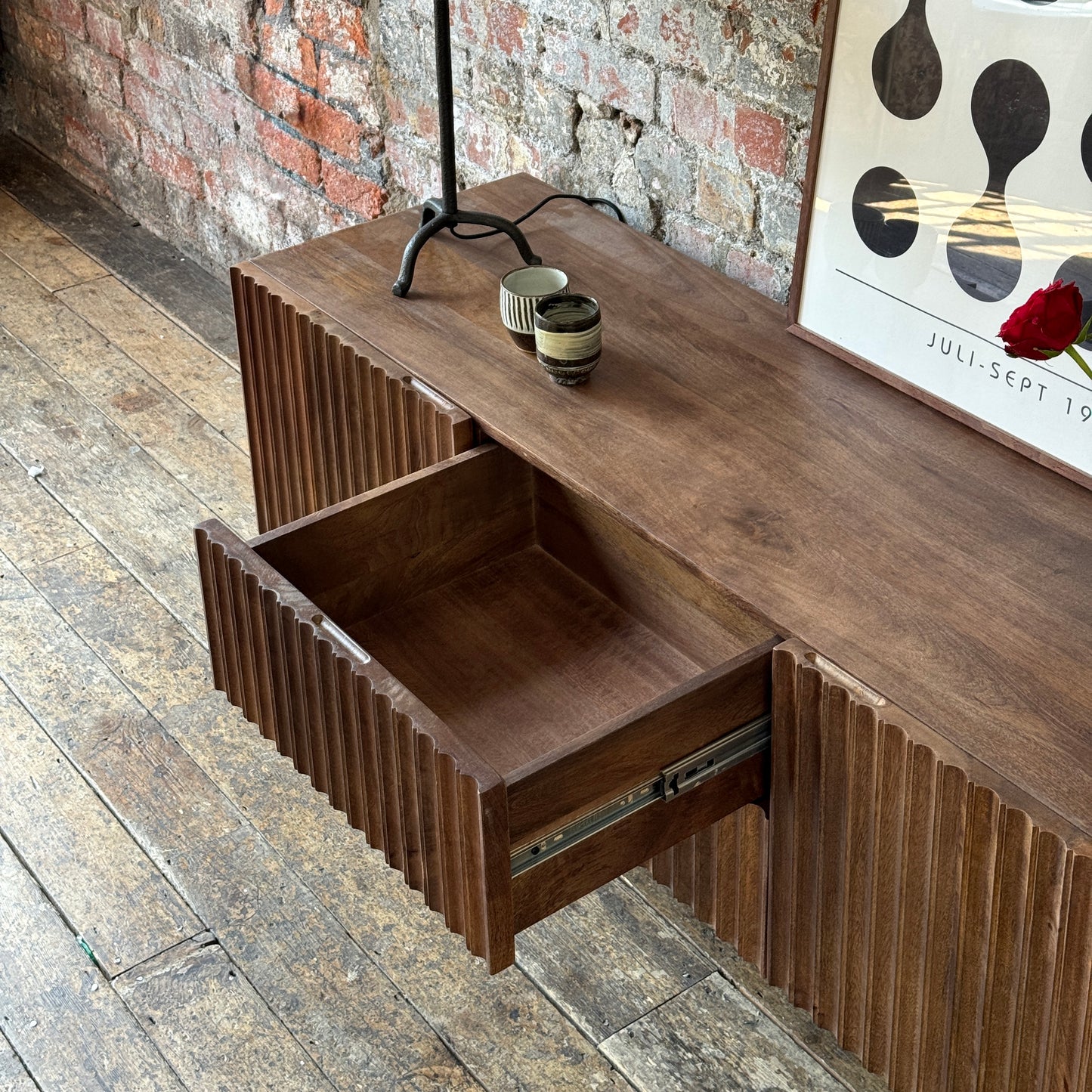 Arlo Solid Mango Wood 2 Door 2 Drawer TV Unit in Walnut