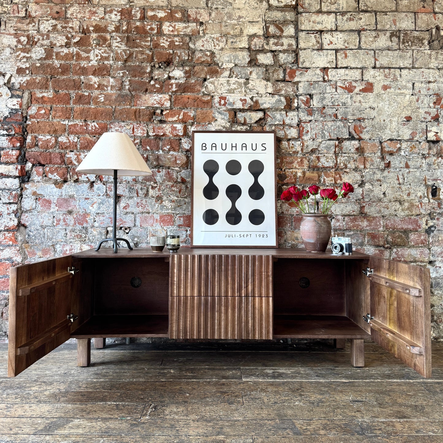 Arlo Solid Mango Wood 2 Door 2 Drawer TV Unit in Walnut