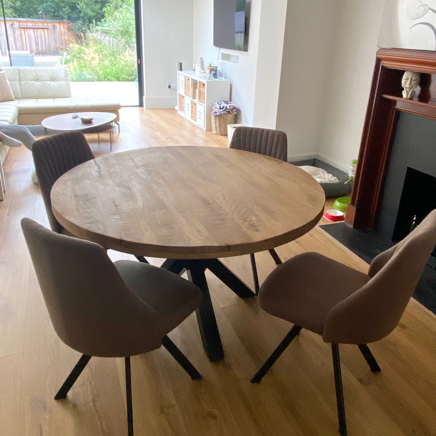 Sara Solid Mango Wood Dining Table with Walnut Wash (4 Sizes)