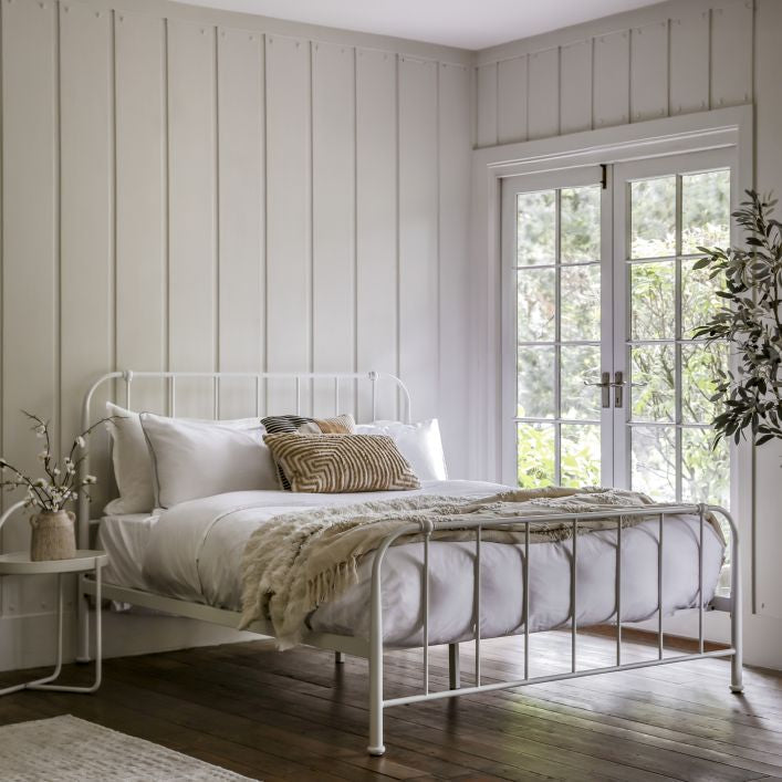 Ellis King Bed in Ivory