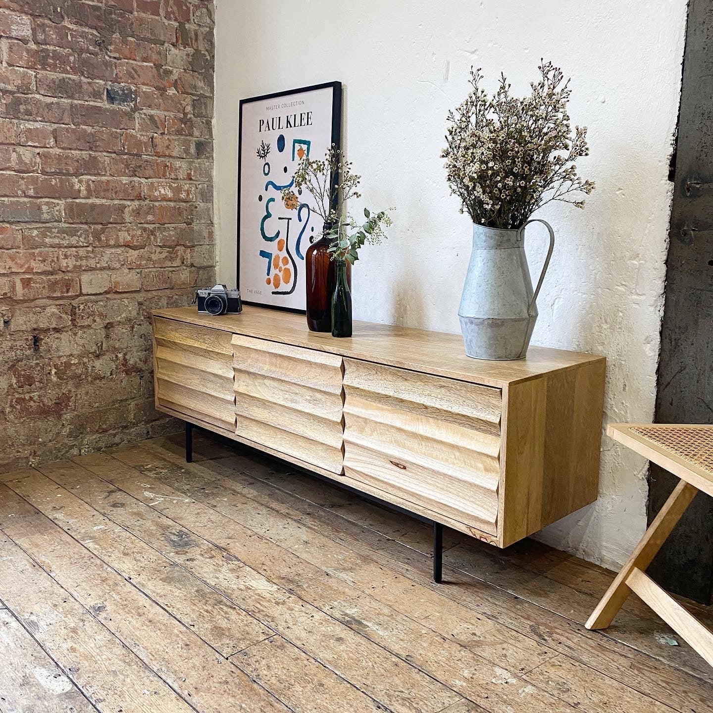 Daria Solid Mango Wood TV Stand Natural