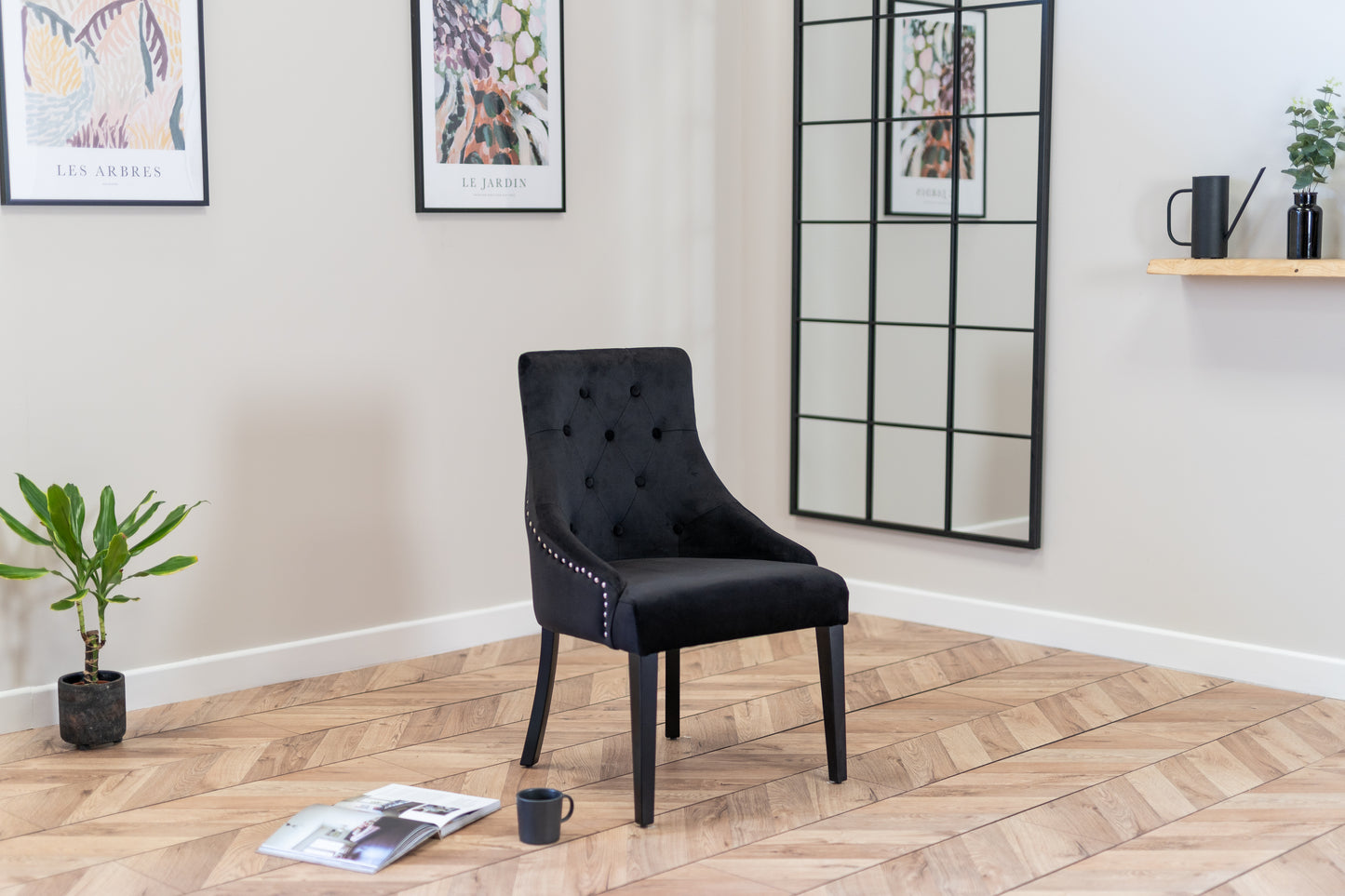 Isla Dining Set with 4 or 6 Portia Dining Chairs in Black