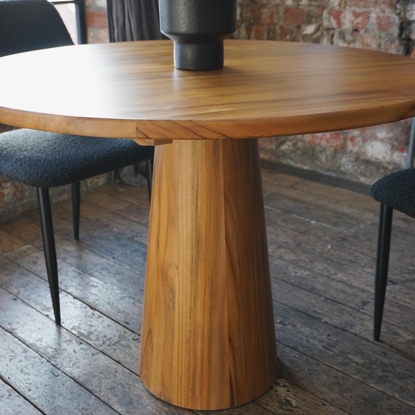 Bronx Round Solid Teak Dining Table Natural (3 Sizes)