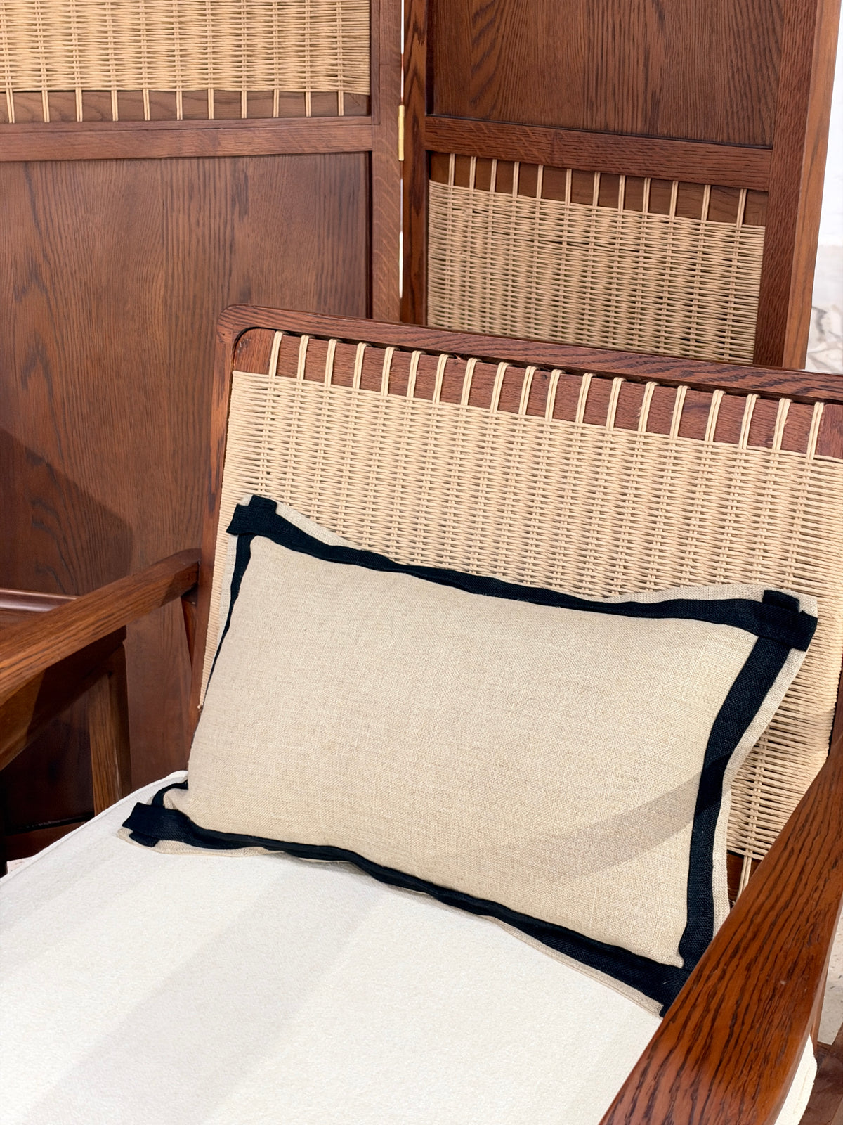 Kakomu Cushion in Natural 30 x 50cm