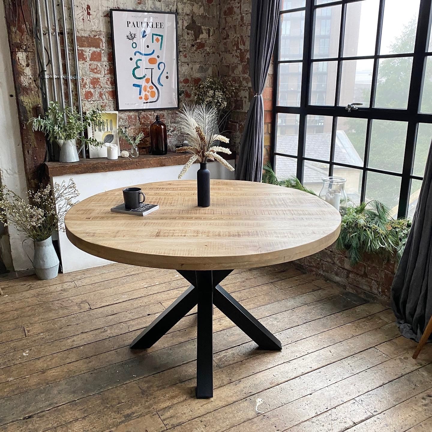Sturdy Wood Kitchen Tables The Benefits Of Choosing A Solid Oak Dining