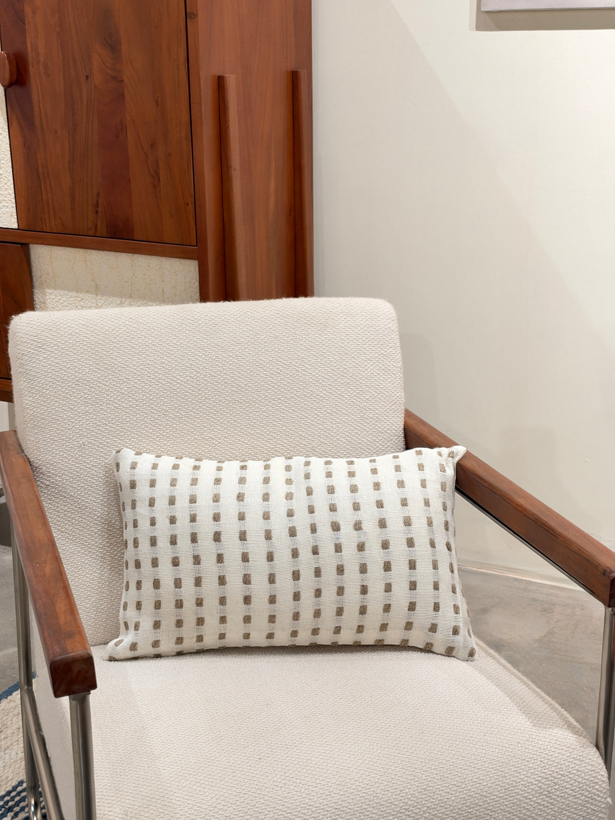 Buroka Cushion in Ivory 30 x 50cm