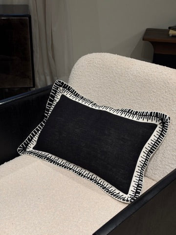 Nami Cushion in Noir 30 x 50cm