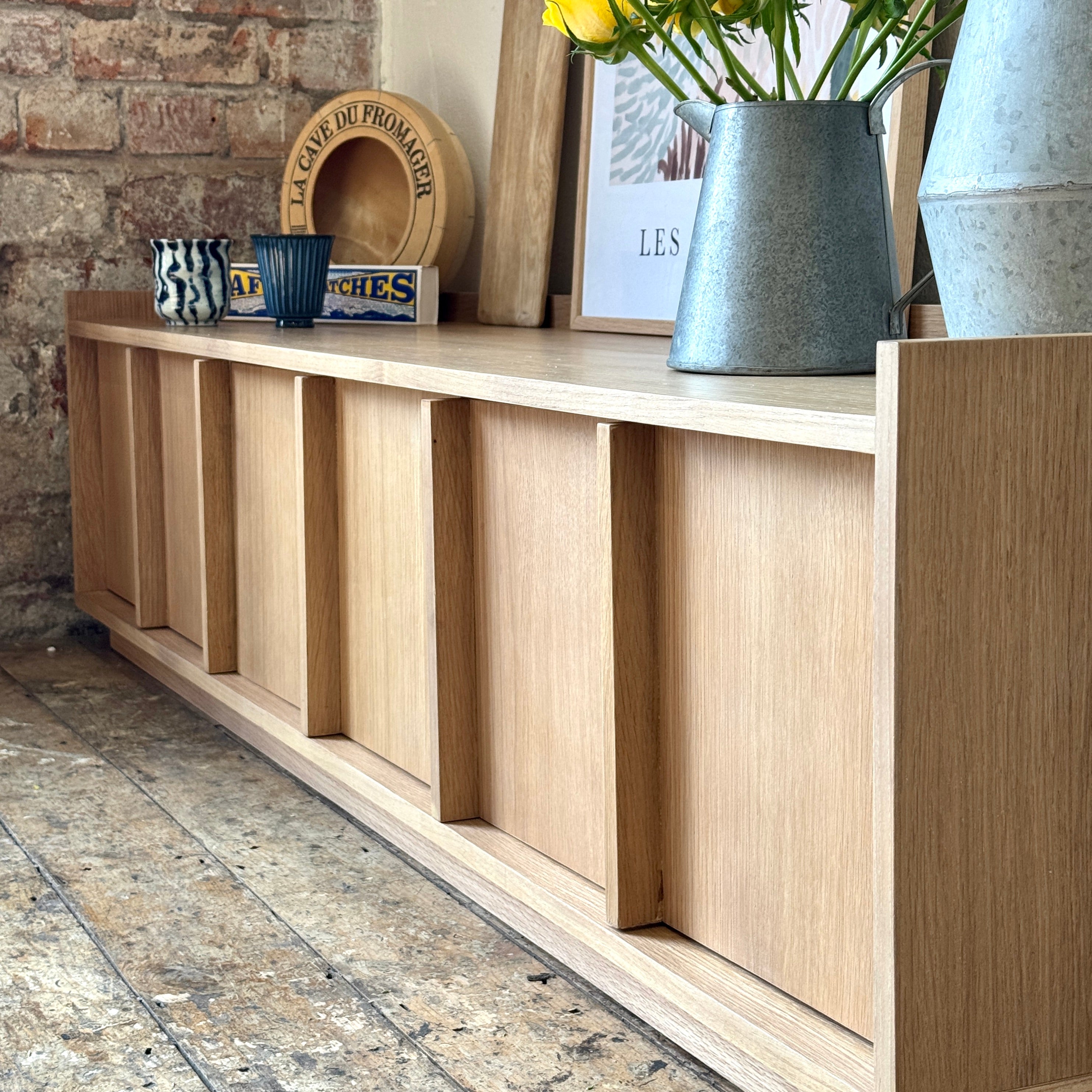 Kyoto Medium 3 Door TV Stand in Natural Smoked Oak (160cm)