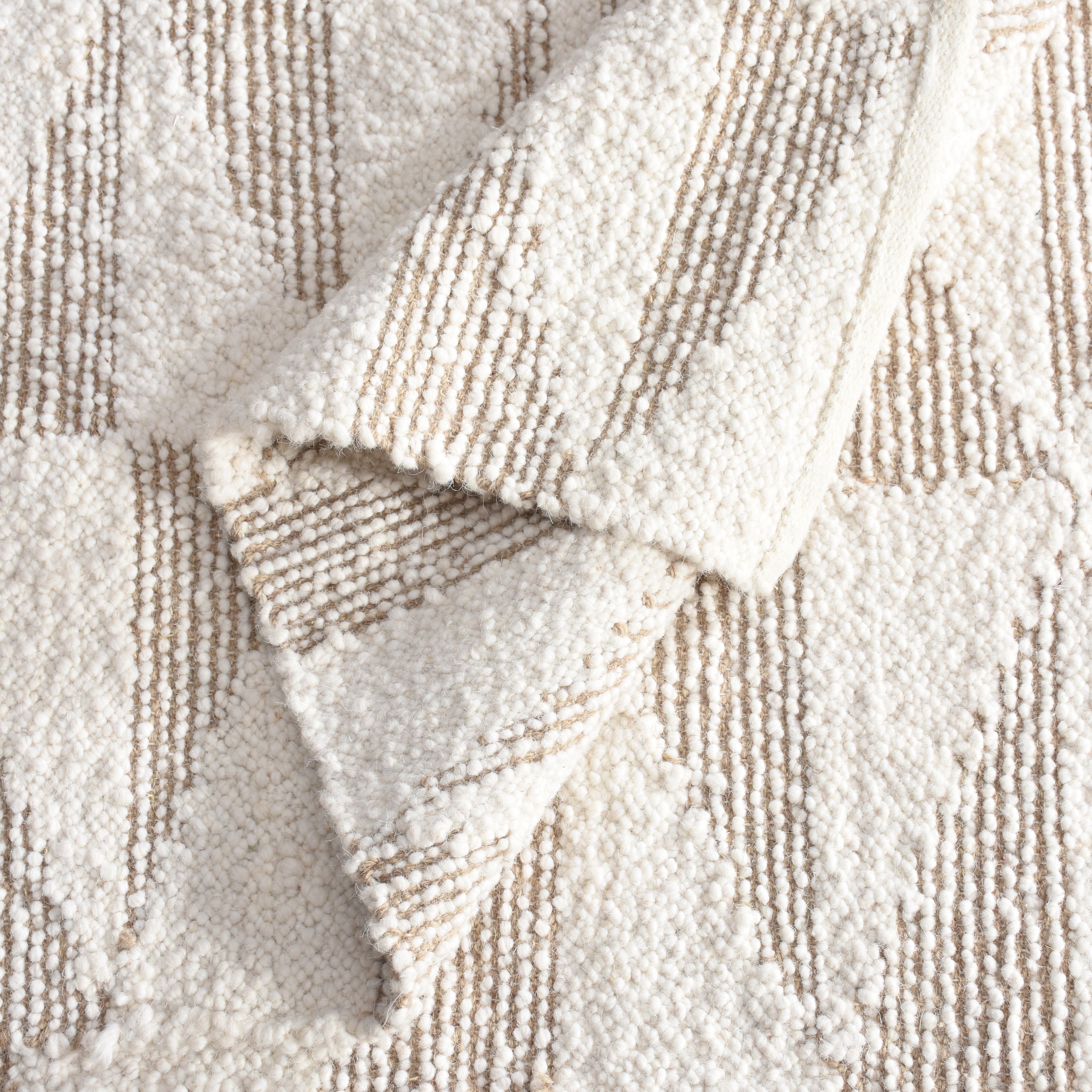 Braganza Handwoven Flat Weave Wool Rug in Ivory & Beige (2 Sizes)