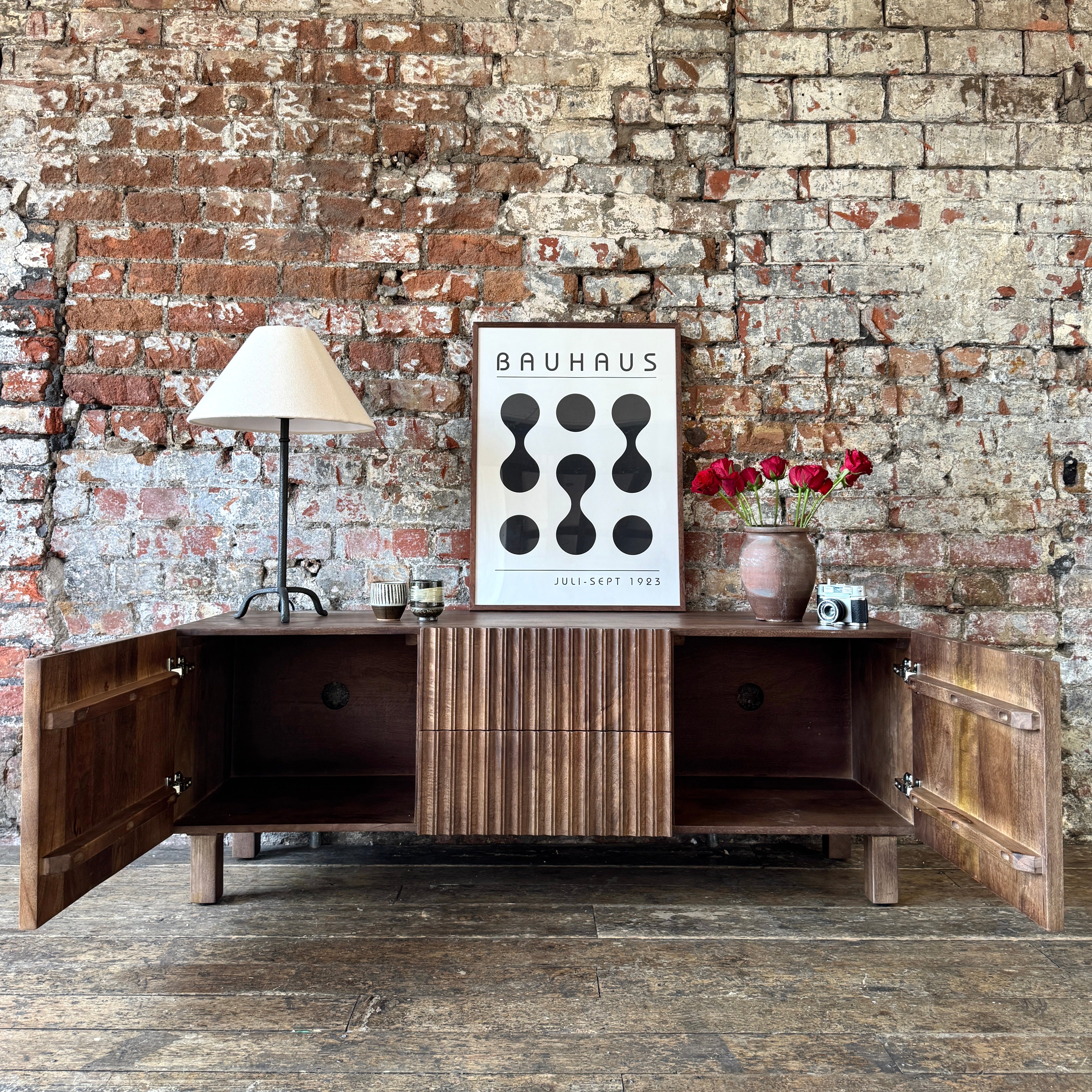 Arlo Solid Mango Wood 2 Door 2 Drawer TV Unit in Walnut