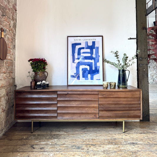 Daria Solid Mango Wood TV Stand Walnut