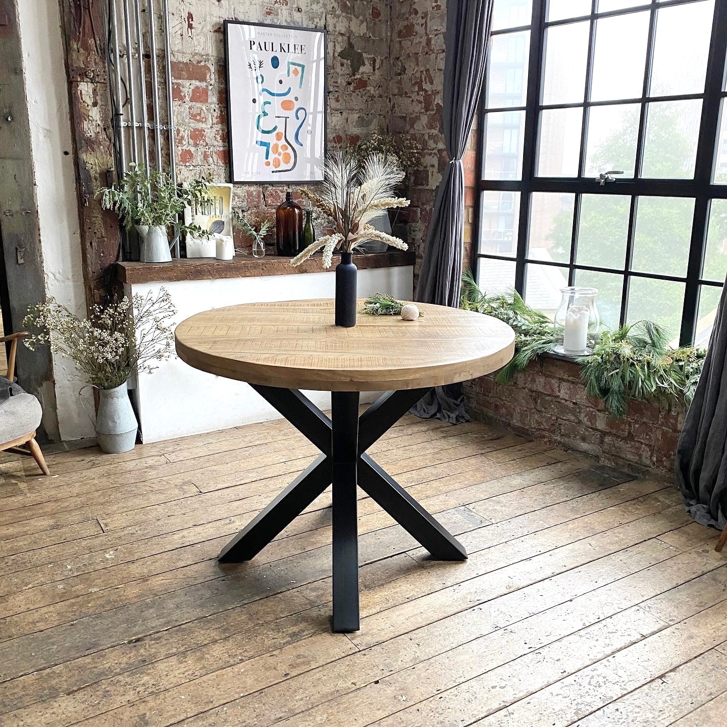 Sara Solid Mango Wood Dining Table with Walnut Wash (4 Sizes)