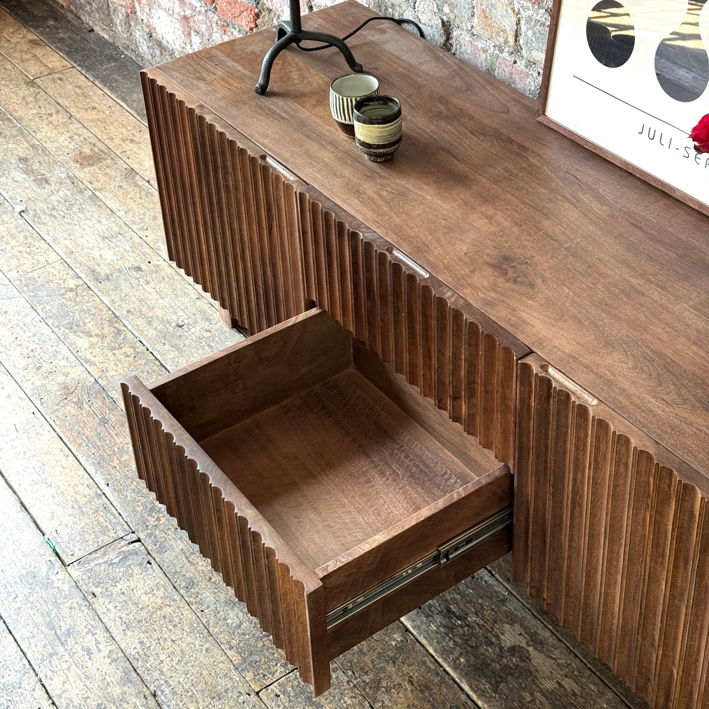 Arlo Solid Mango Wood 2 Door 2 Drawer TV Unit in Walnut