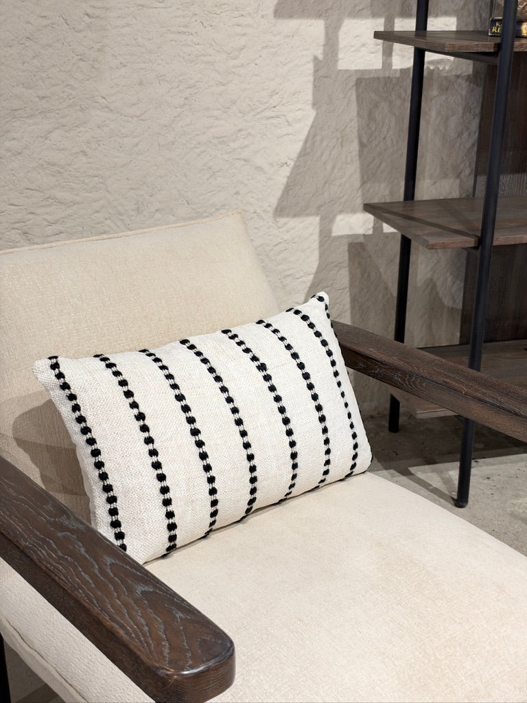 Piko Cushion in White 30 x 50cm