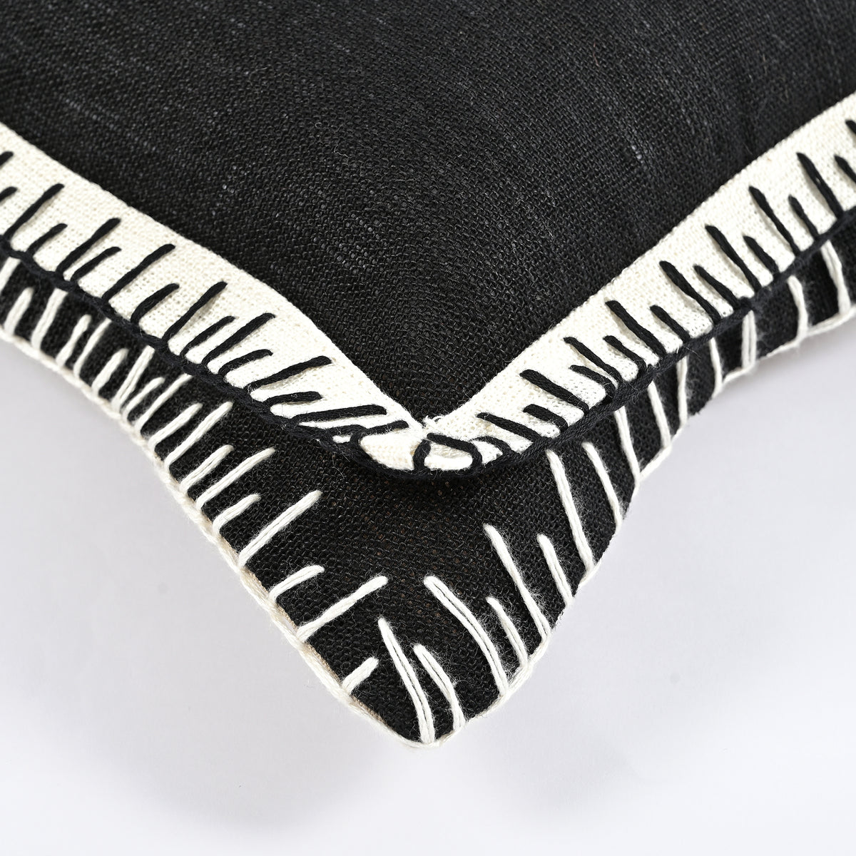Nami Cushion in Noir 30 x 50cm