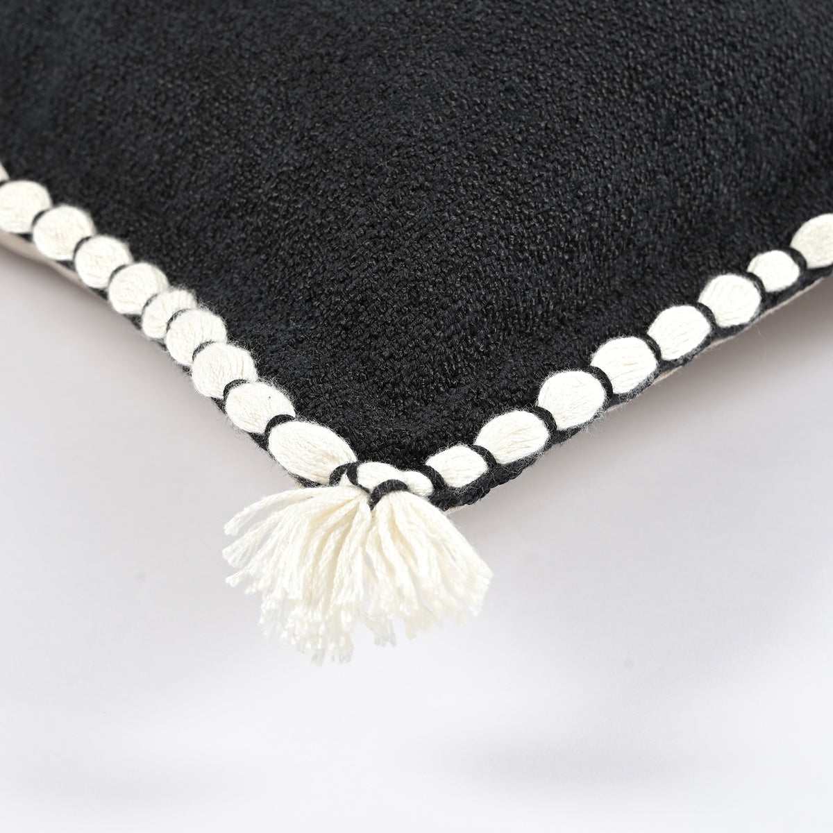 Ropa Cushion in Noir 30 x 50cm