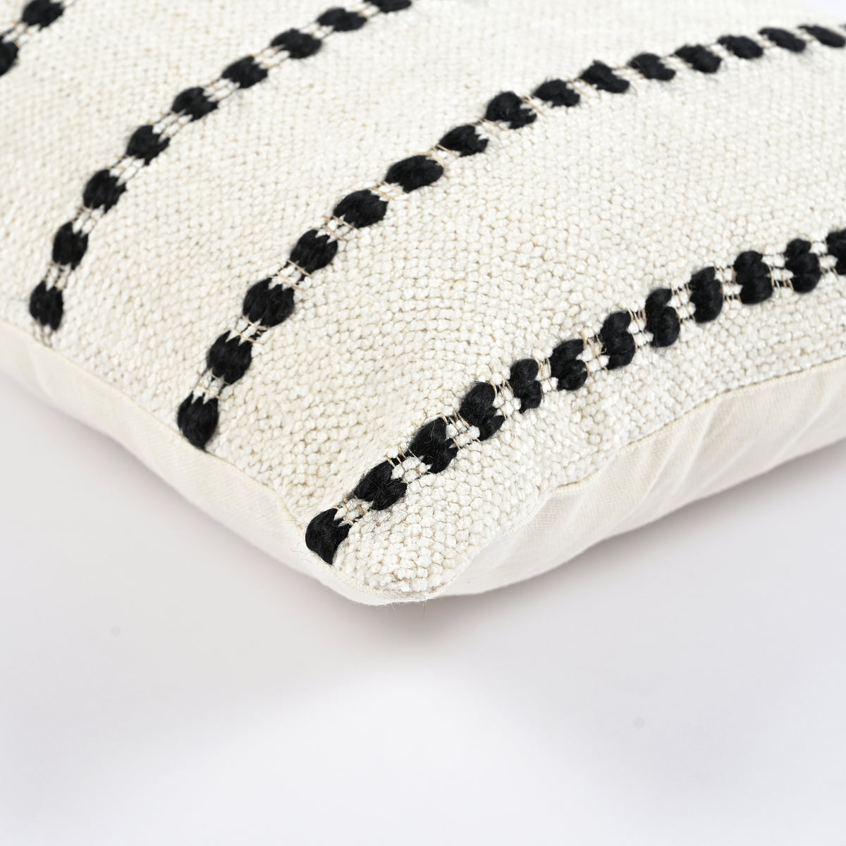 Piko Cushion in White 30 x 50cm