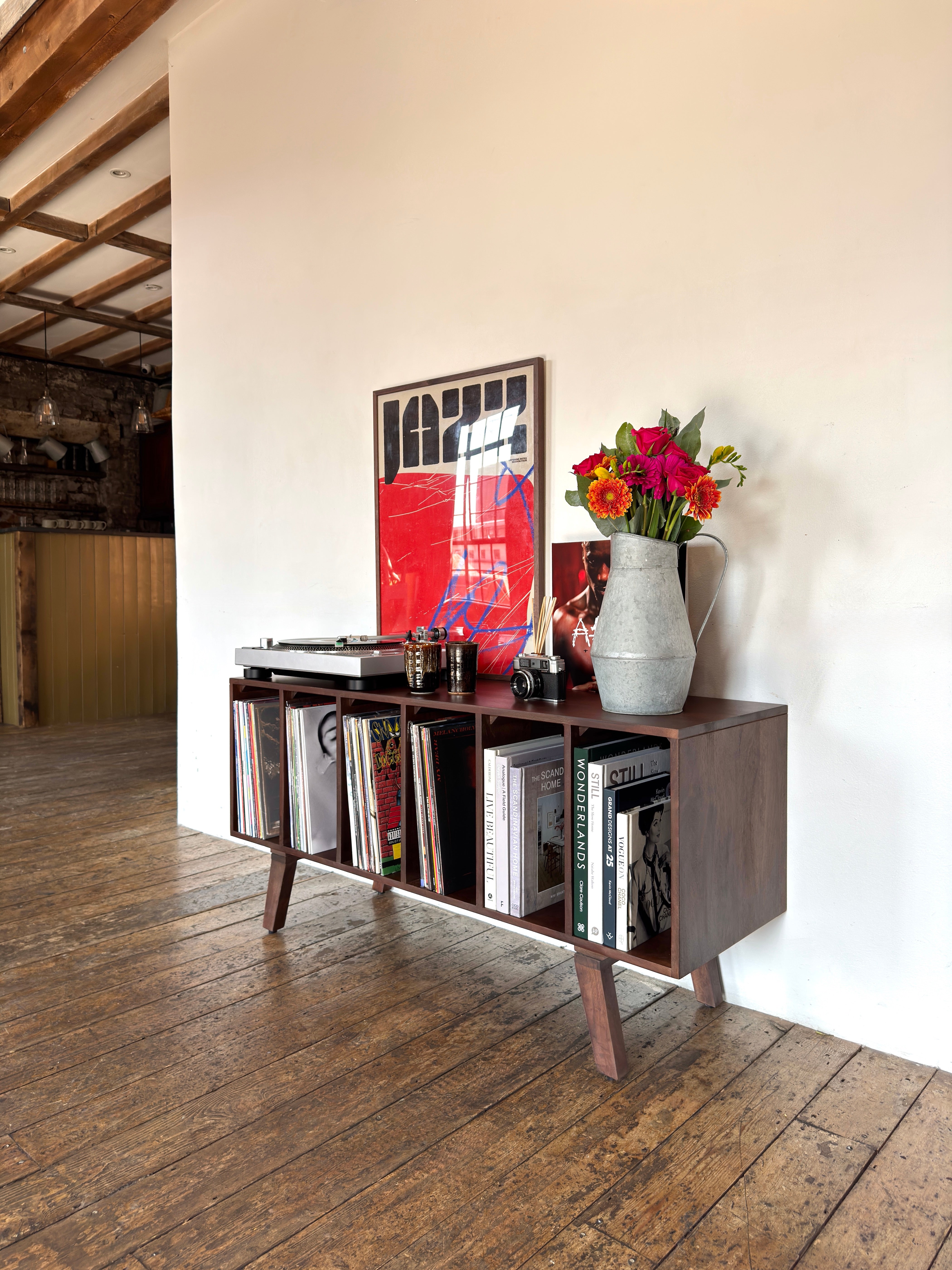 Wax Solid Mango Wood Vinyl Storage Small TV Stand (120cm)