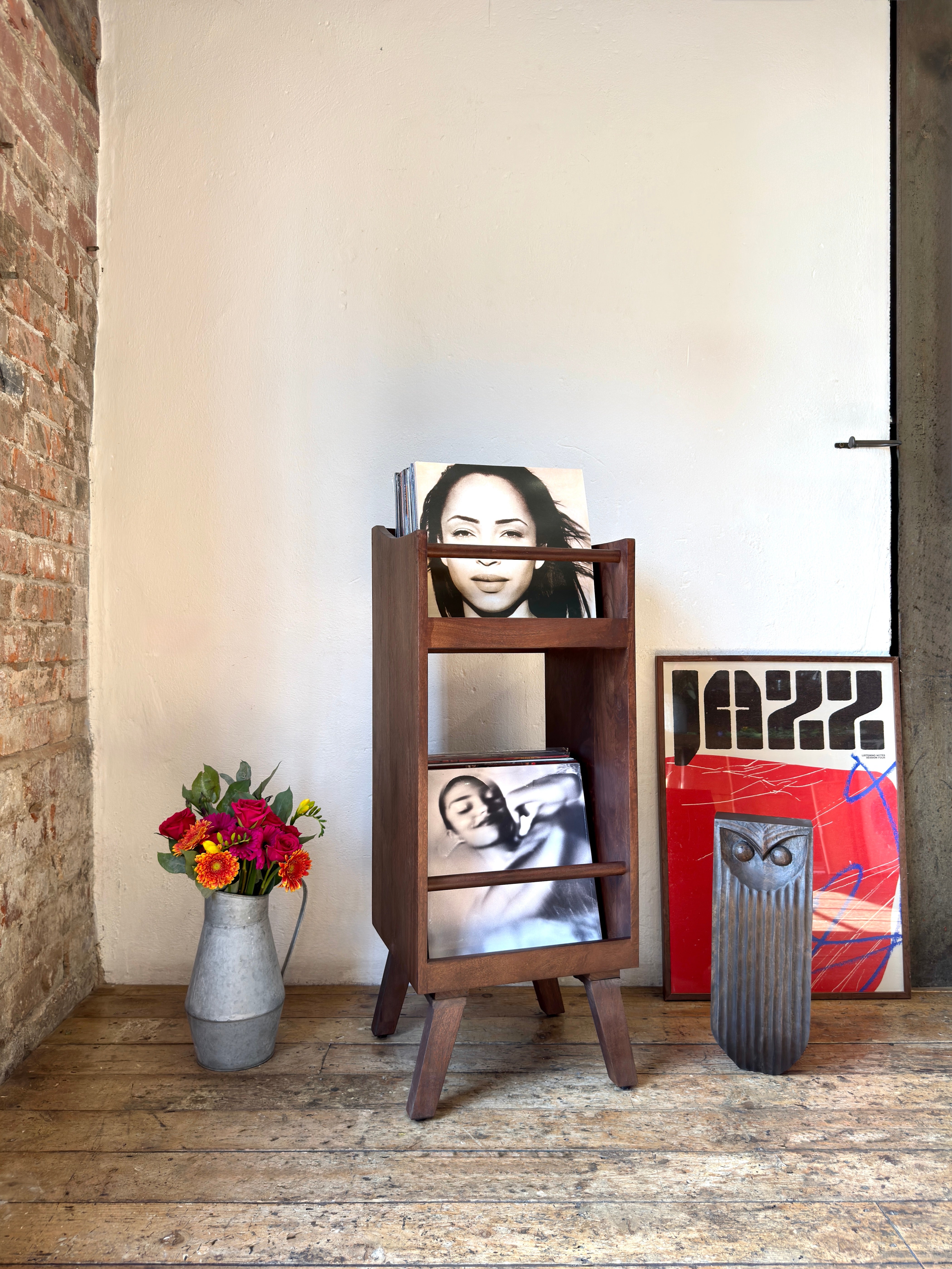 Spin Solid Mango Wood Small Vinyl Storage Stand in Walnut