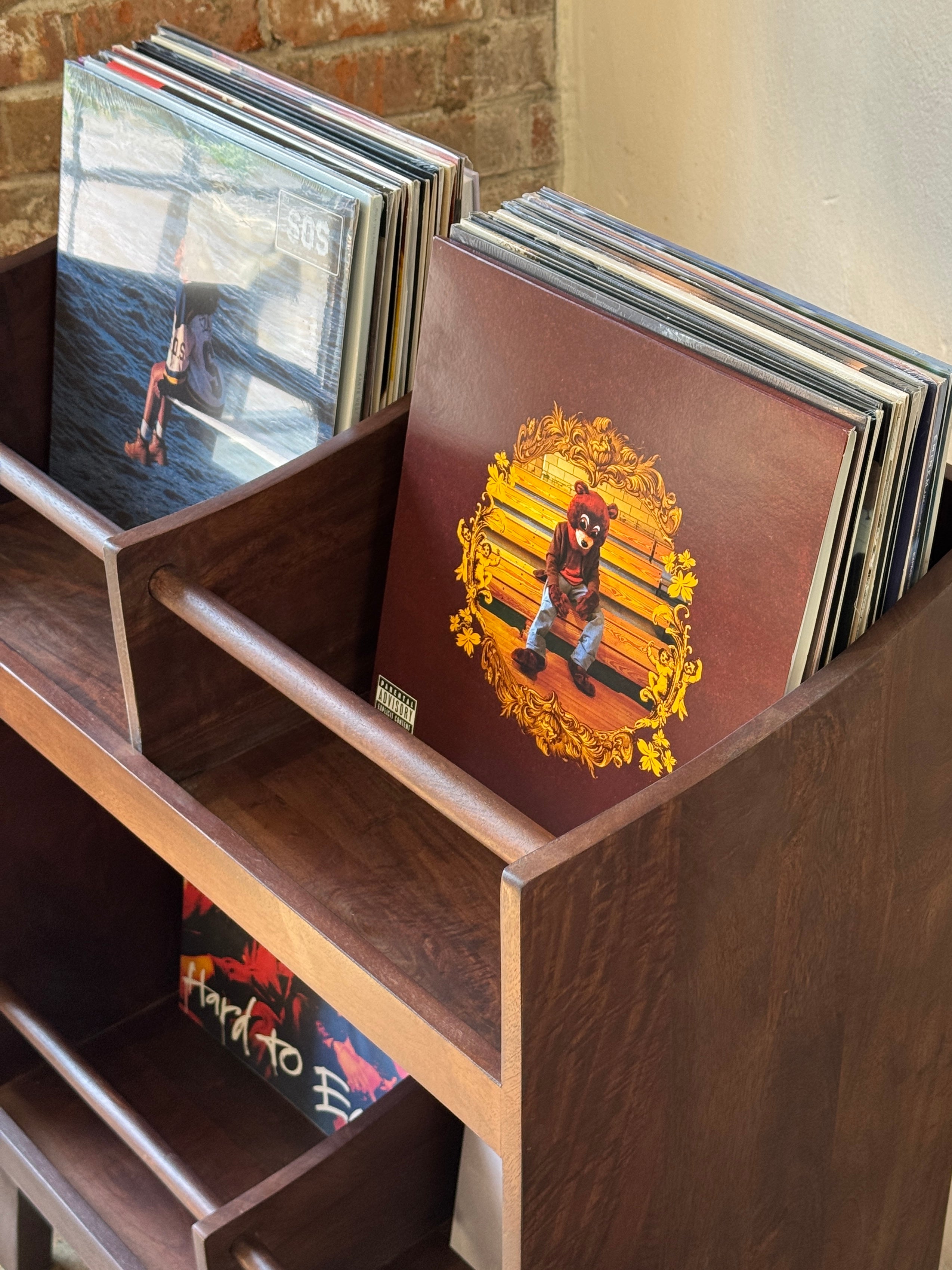 Spin Solid Mango Wood Large Vinyl Storage Stand in Walnut