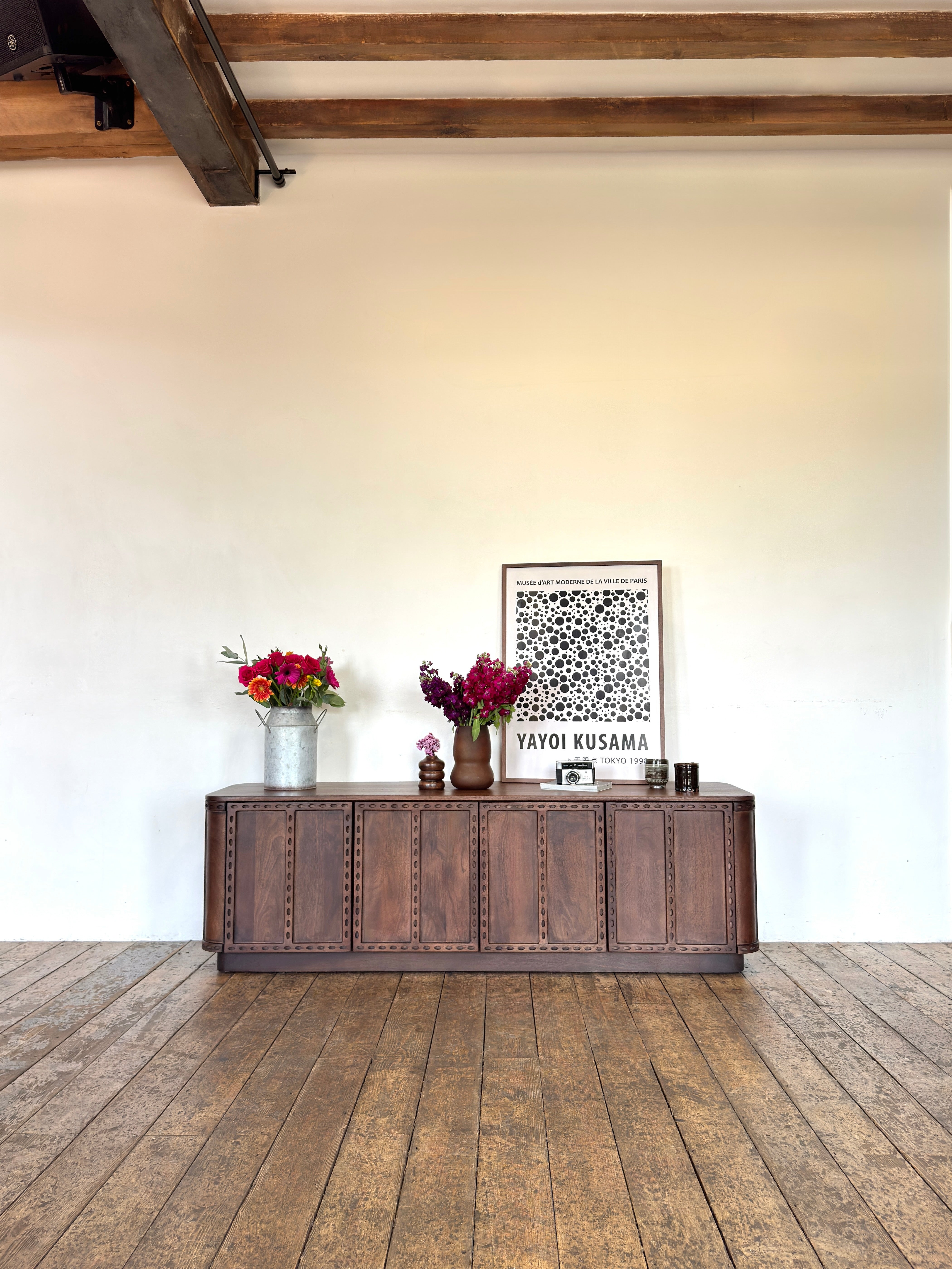 Rivo Solid Mango Wood Medium TV Stand in Brown (160cm)
