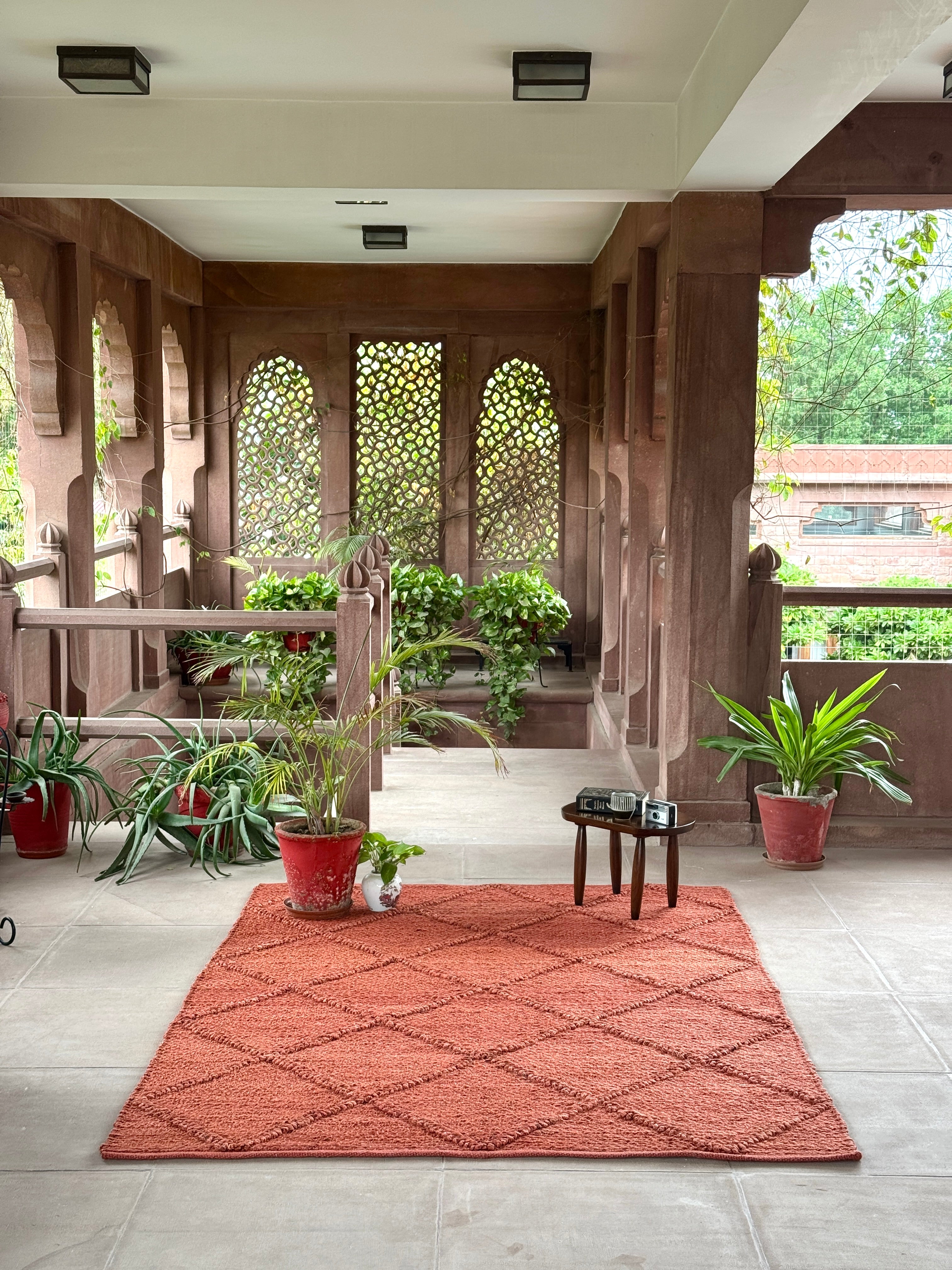 Tidan Handwoven Flat Weave Jute Rug in Rust (2 Sizes)