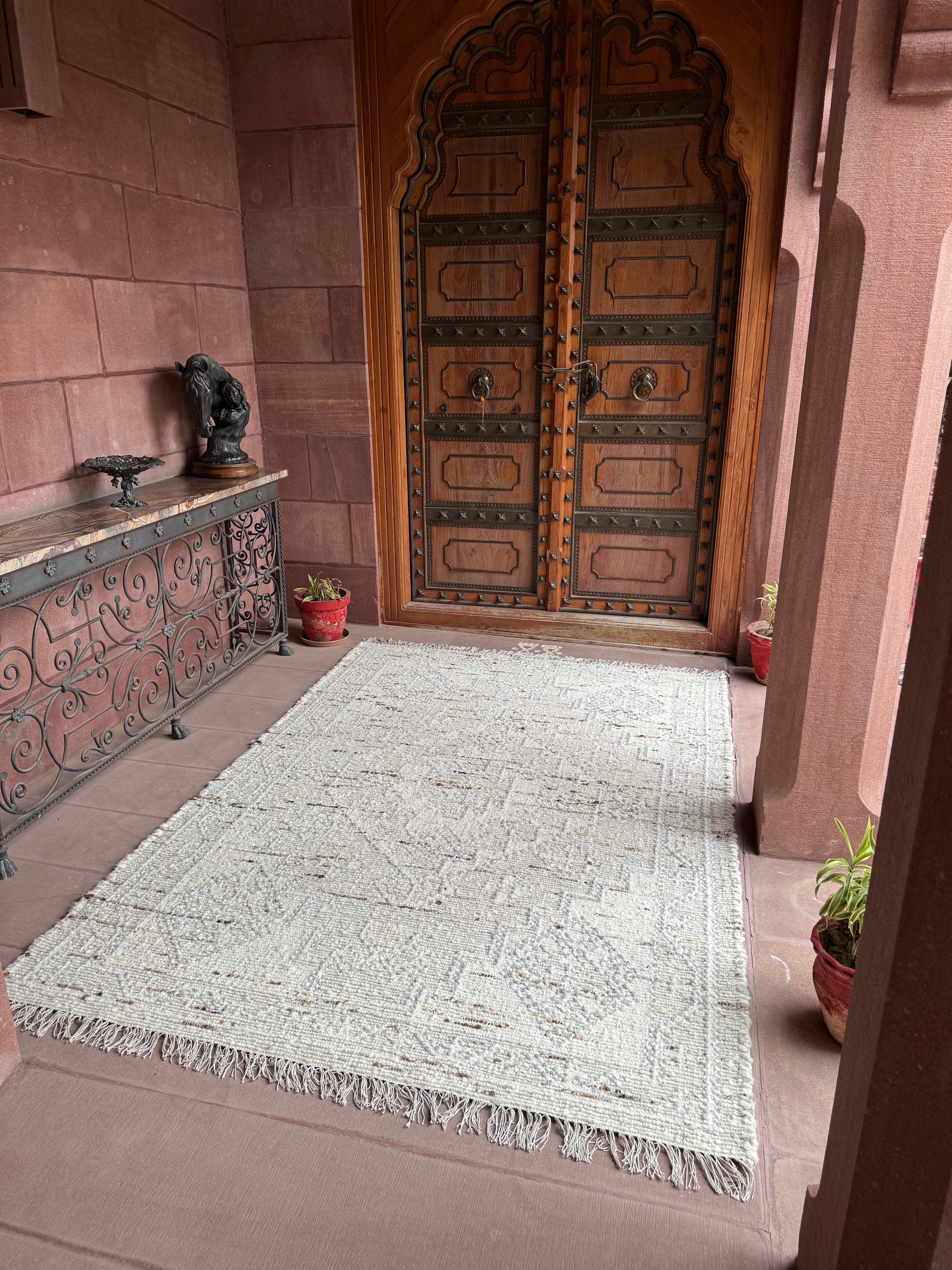 Layard Handwoven Flat Weave Punja Kelim New Zealand Wool Rug in Taupe & Ivory (2 Sizes)