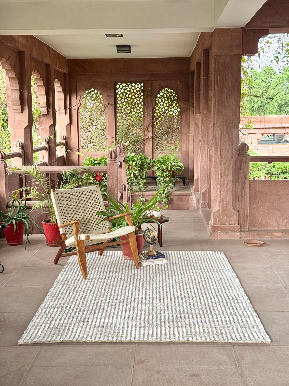 Dospat Handwoven Flat Weave Jute & Wool Rug in Natural & Ivory (2 Sizes)