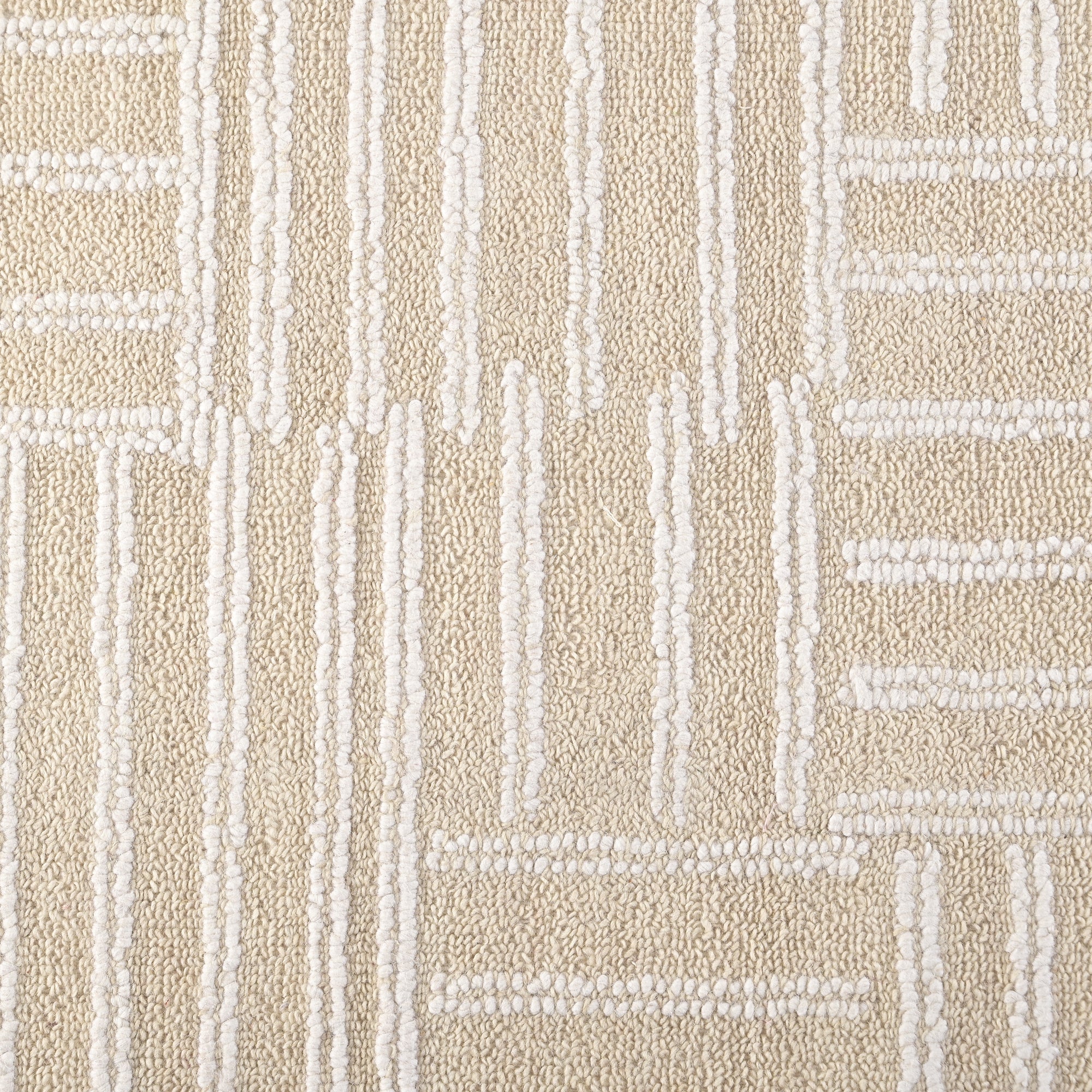 Kubusi Hand Tufted Wool Rug in Ivory (2 Sizes)