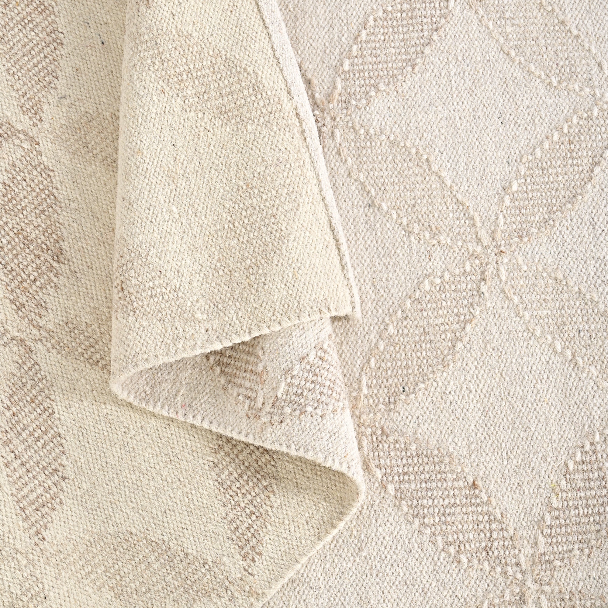 Kincaid Handwoven Flat Weave Wool Rug in Ivory & Beige (2 Sizes)
