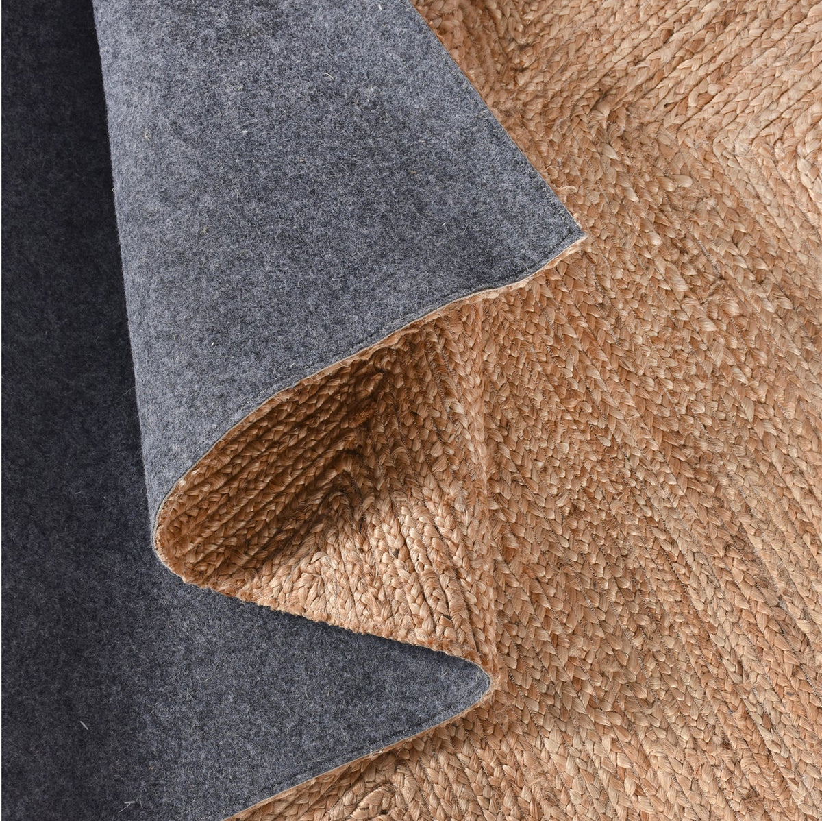 Morrito Handwoven Flat Weave Jute Rug in Natural (2 Sizes)