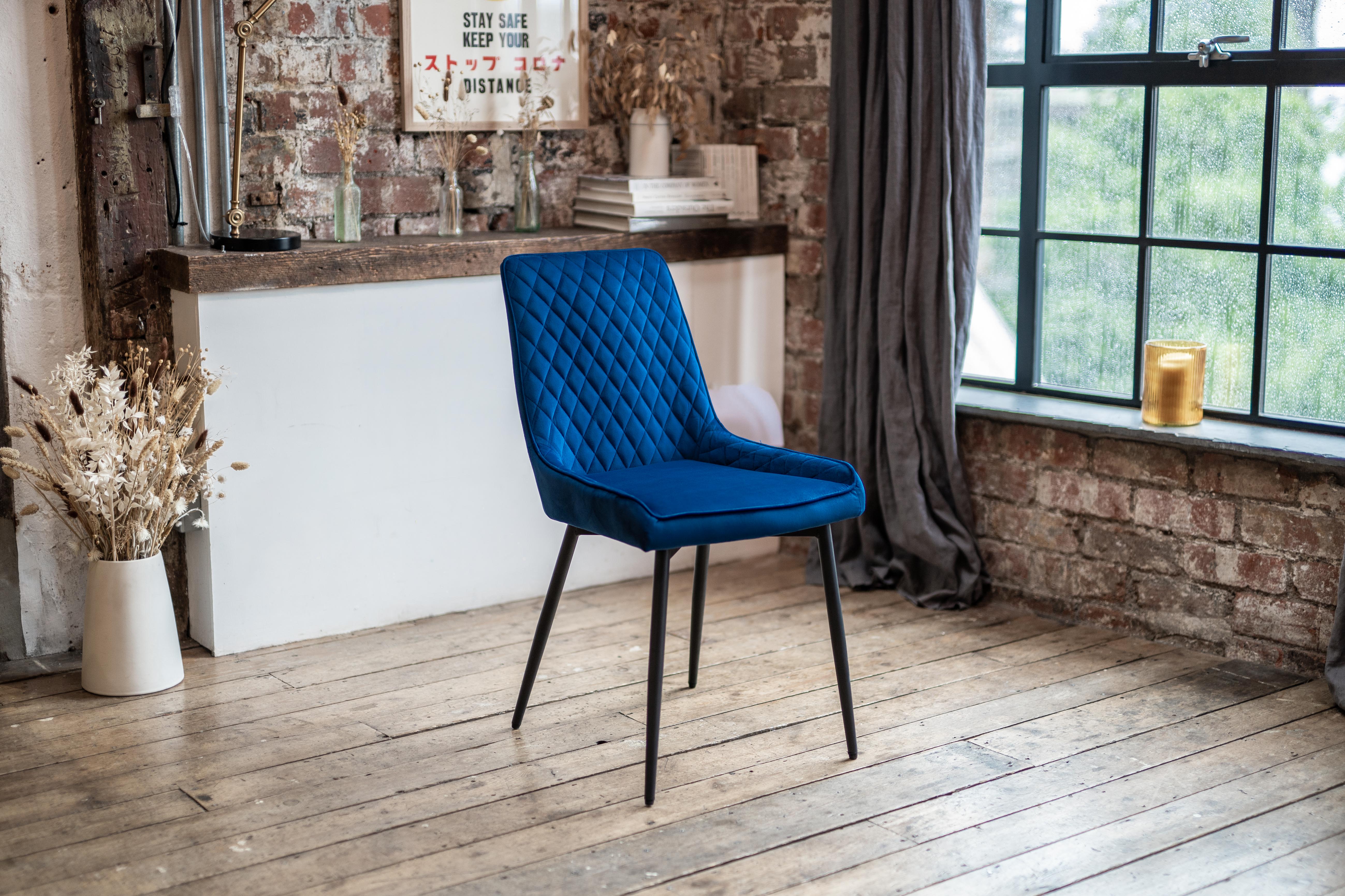 Ida Solid Mango Wood Dining Set with 4-6 Ava Dining Chairs in Blue