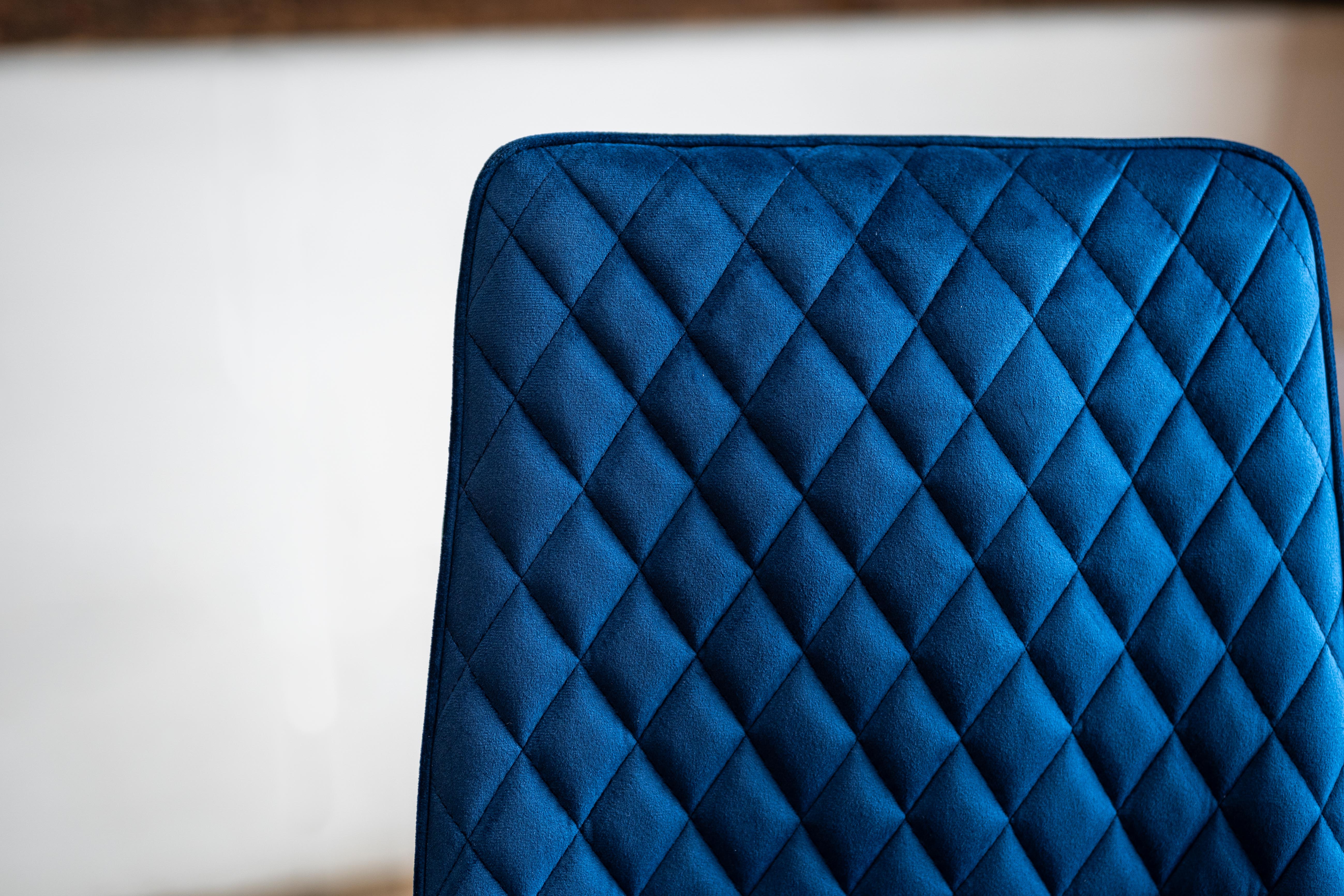 Ida Solid Mango Wood Dining Set with 4-6 Ava Dining Chairs in Blue