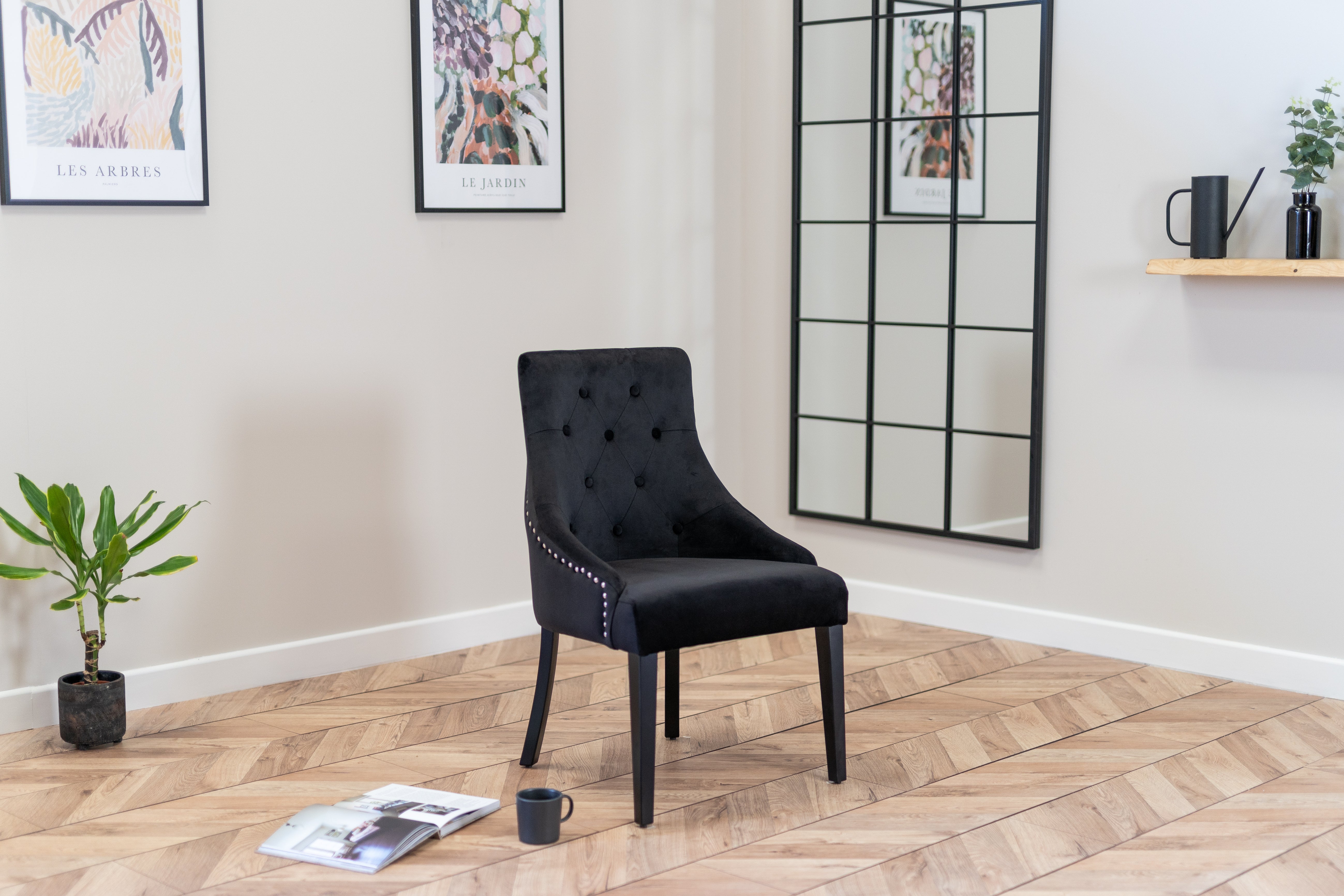 Cala Dining Set with 4 or 6 Portia Dining Chairs in Black