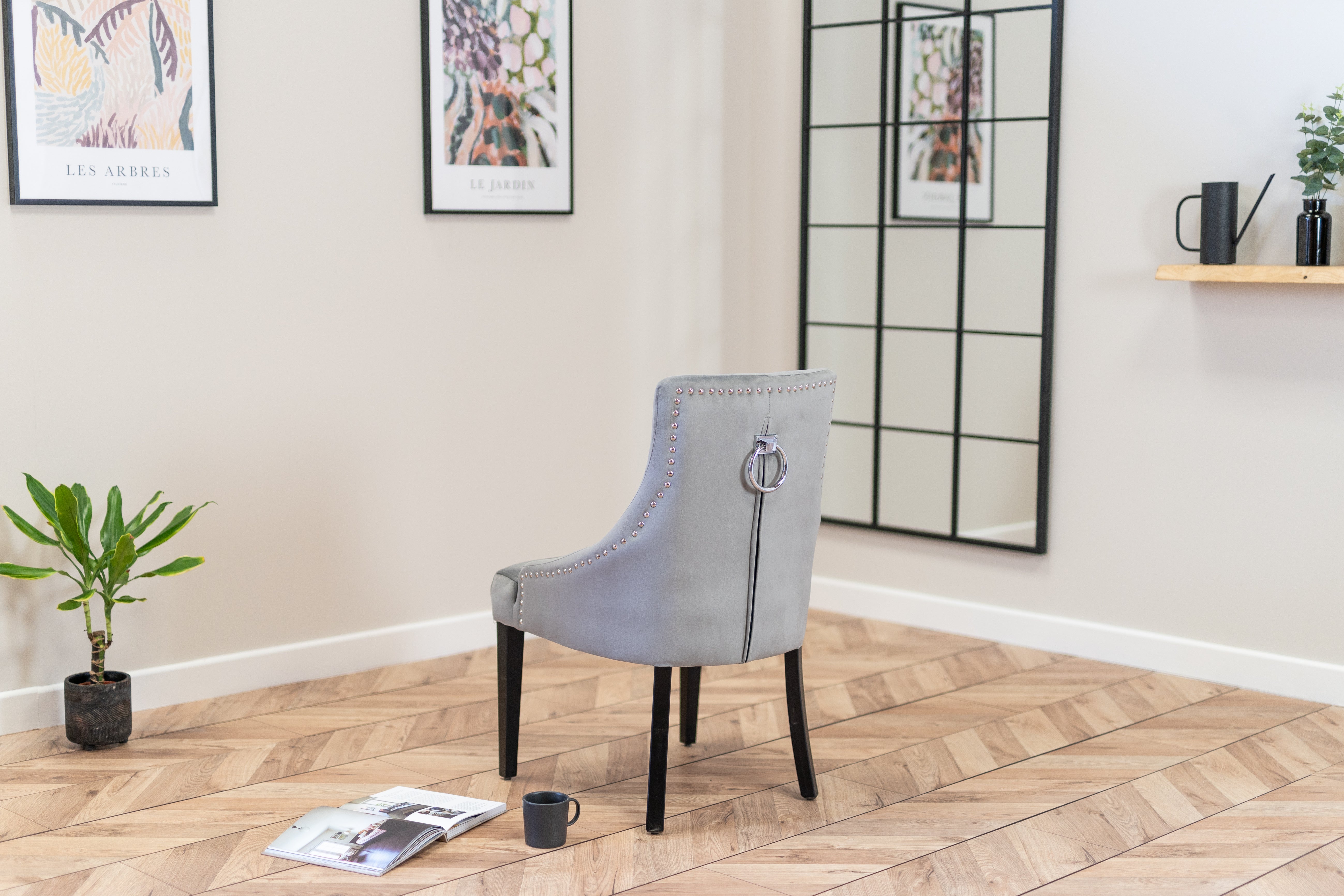 Sara Dining Set with 2-6 Portia Dining Chairs in Grey